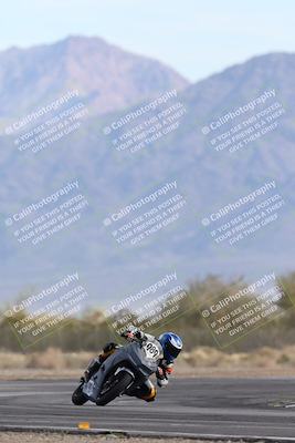 media/Jan-18-2026-CVMA (Sun) [[519f600f45]]/Race 6-Formula Twins-Formula 40 UL/